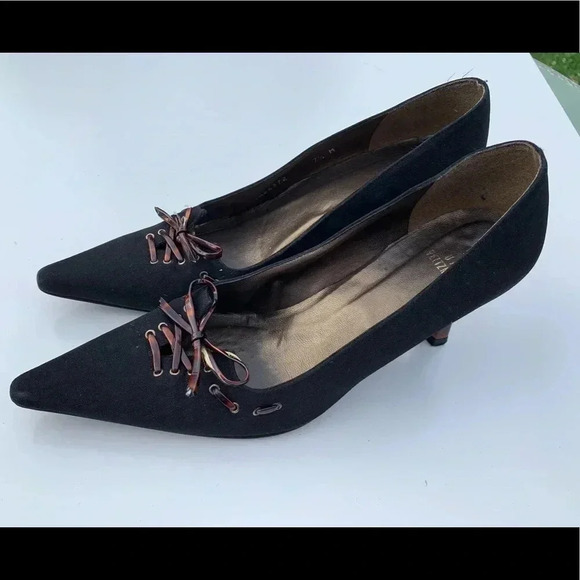 Stuart Weitzman pumps - Picture 1 of 8